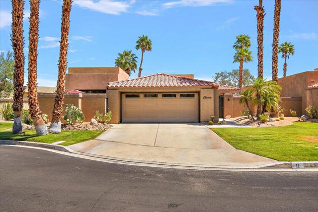 Property photo of 11 Vista Loma DR