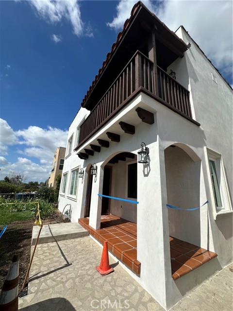 Property photo of 2111 S Bronson Ave