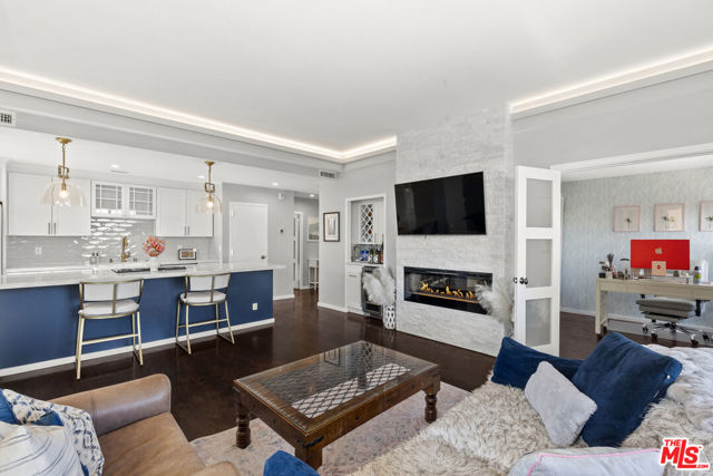 Property photo of 7250 Franklin AV