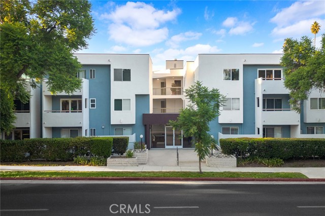 Property photo of 625 E Del Mar BL