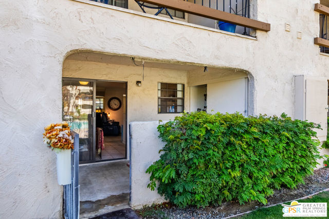 Property photo of 5300 E Waverly DR