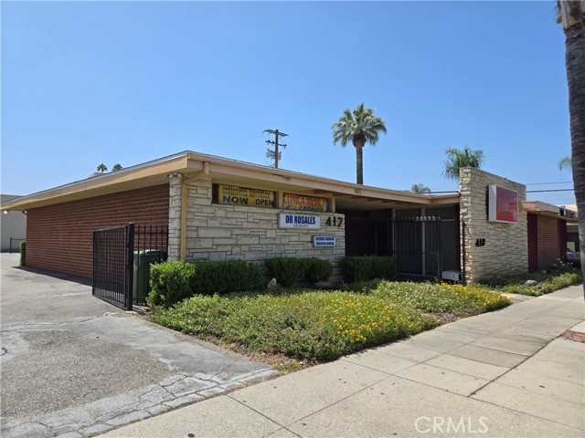 Property photo of 418 San Fernando Mission BL