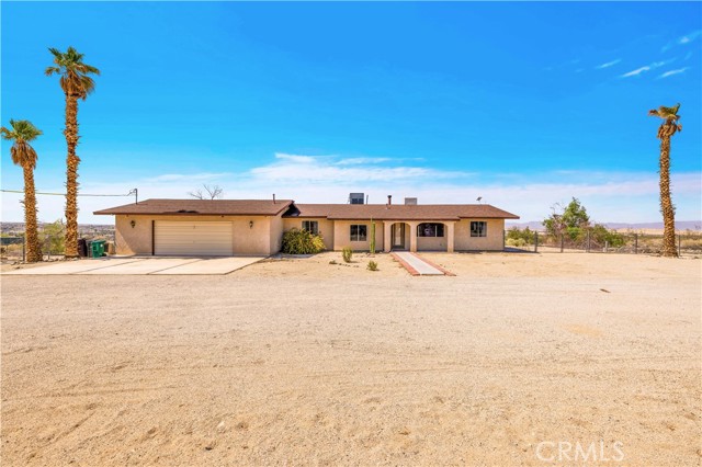 Property photo of 74794 Alta Loma DR