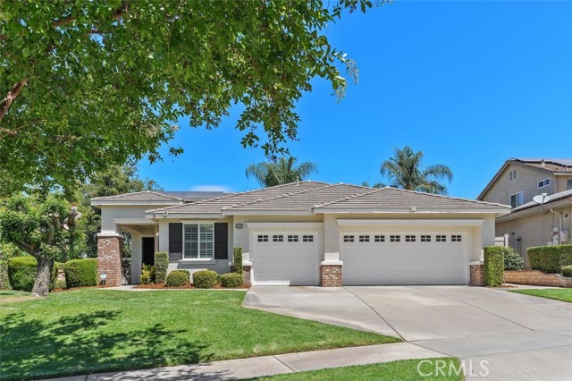 Property photo of 1647 Naranjo CT