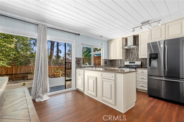 Photo of 23711 Whale Cove