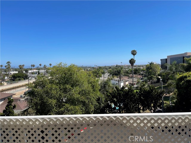 Property photo of 20331 Bluffside CR