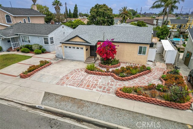 Property photo of 15216 Daphne AV