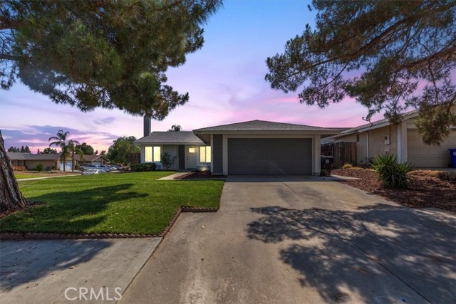 Property photo of 2205 Lake Forest CT
