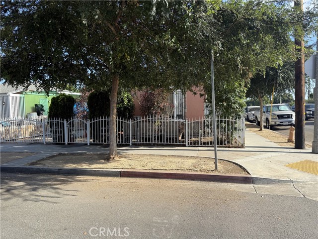 Property photo of 601 W 19th ST