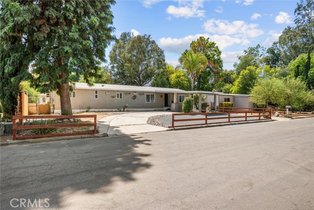 Property photo of 19135 Samuel DR