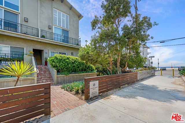 Property photo of 20 NORTHSTAR ST