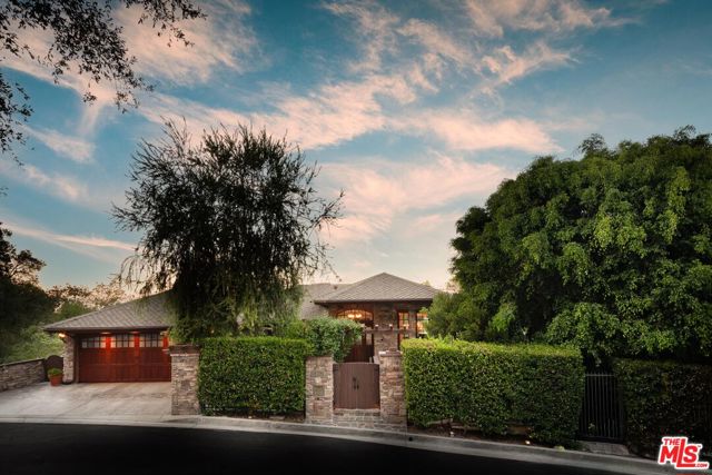 Property photo of 4117 Vanetta PL