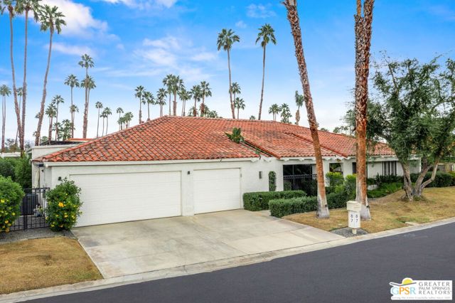 Property photo of 87 Magdalena DR