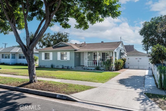 Property photo of 7512 Melrose