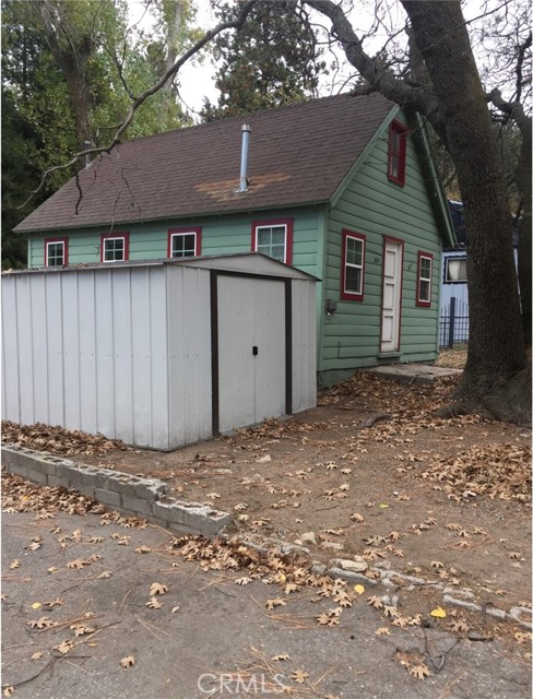 Property photo of 369 Log LN