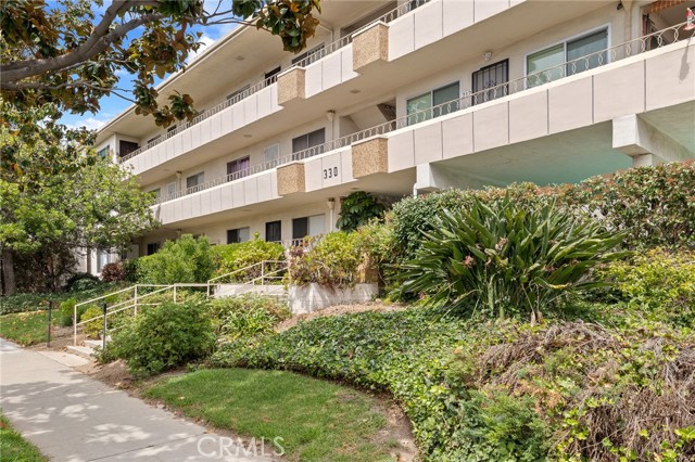 Property photo of 330 N Howard ST