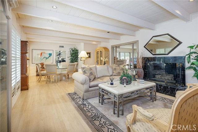 Photo of 2072 Coldwater Canyon