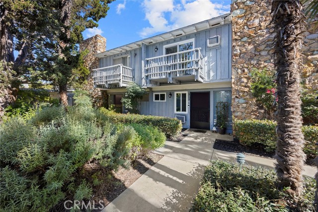 Property photo of 313 N Acacia #C