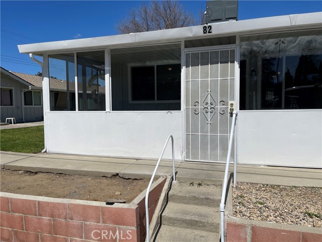 Property photo of 150 E Lakeshore DR