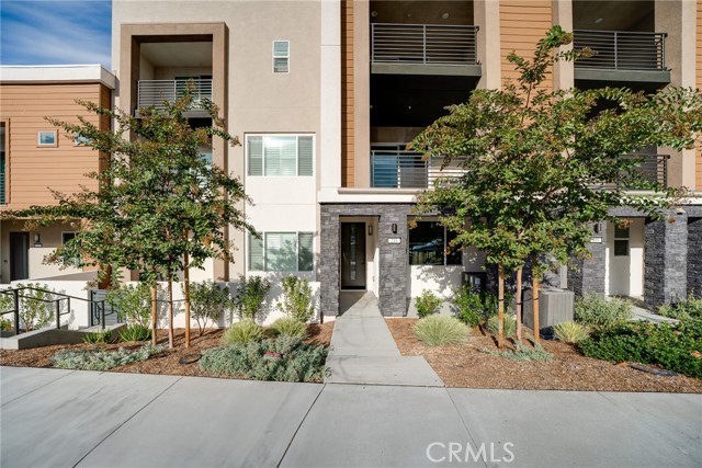 Property photo of 211 Baluster