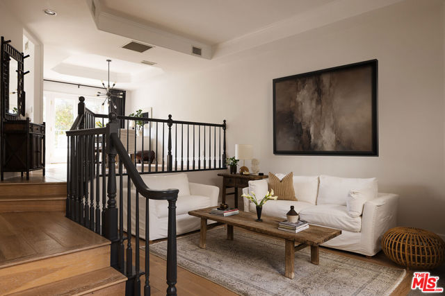 Property photo of 4424 Moorpark WY