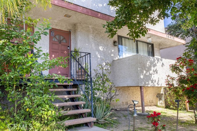 Property photo of 18425 Saticoy ST