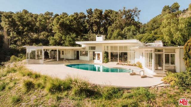 Property photo of 7300 Mulholland DR