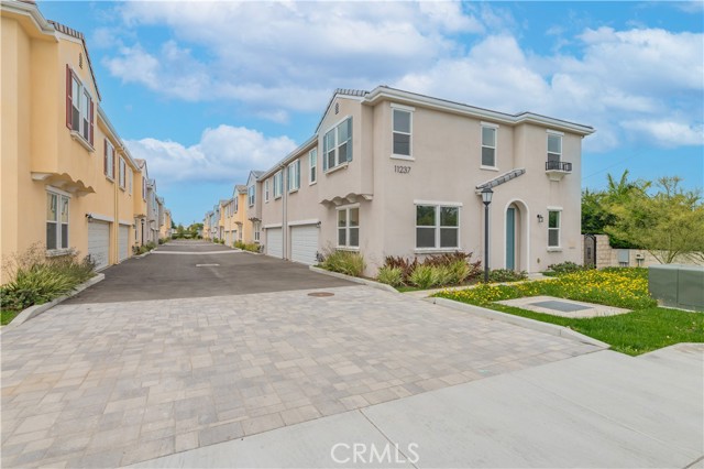 Property photo of 11237 Gladhill RD