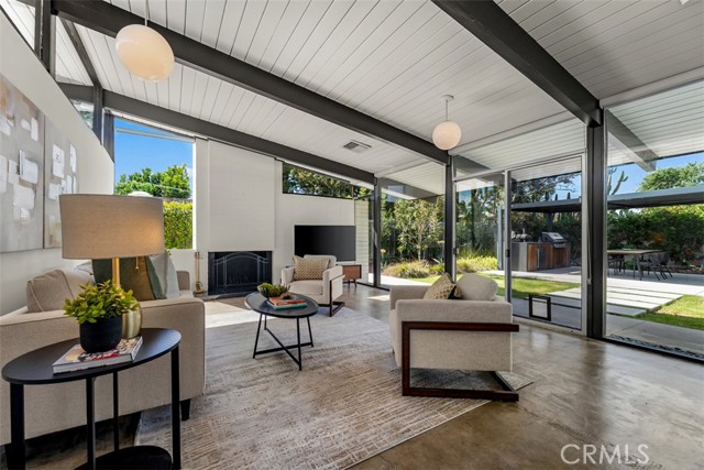 Property photo of 1830 N Ridgewood ST