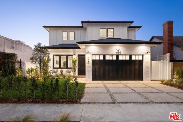 Property photo of 633 N Formosa AV