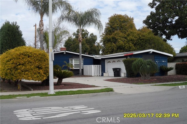 Property photo of 1027 W Durness ST