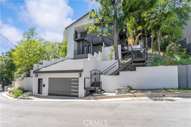 Property photo of 3947 Sumac DR