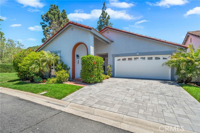 Property photo of 27681 Via Rodrigo
