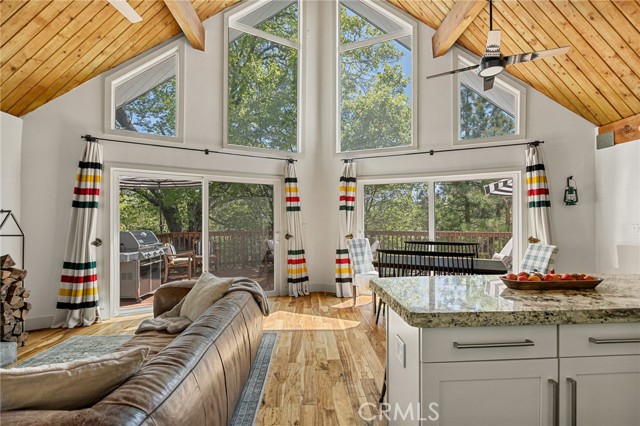 Property photo of 28147 Geneva LN