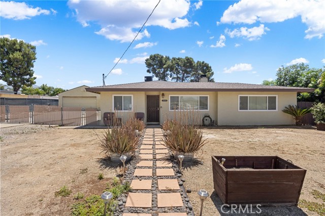 Property photo of 10880 Noble ST