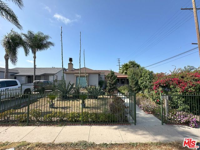 Property photo of 701 W 112th ST