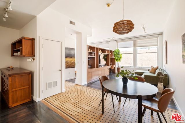 Property photo of 257 S Spring ST