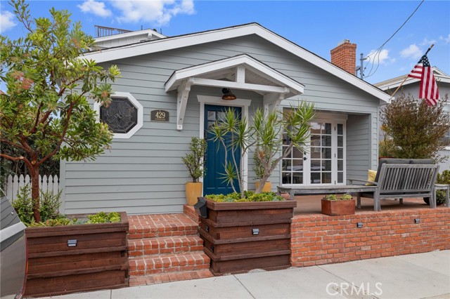 Photo of 429 Longfellow Av