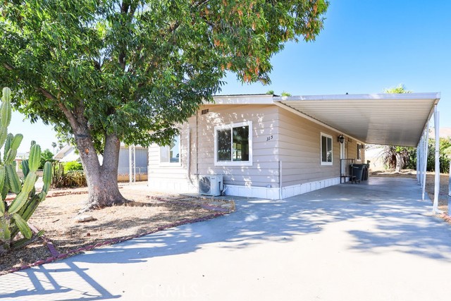 Property photo of 315 N Palomar AV