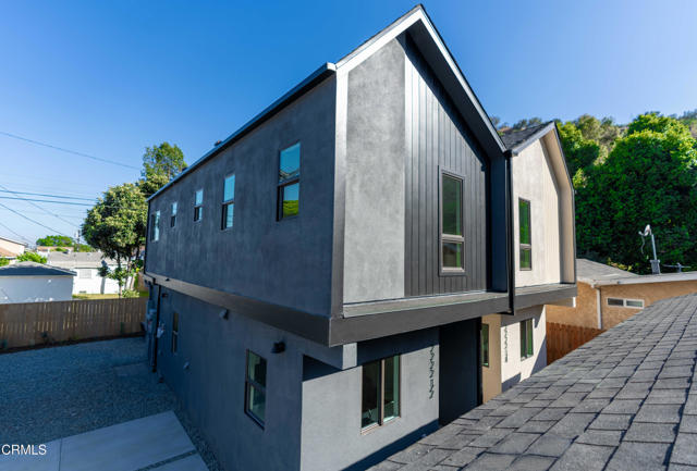 Property photo of 2222 Dorris PL