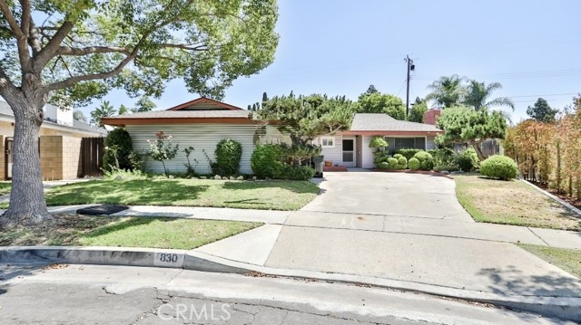 Photo of 830 Delphine Pl