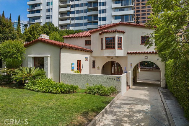 Property photo of 10452 Lindbrook DR