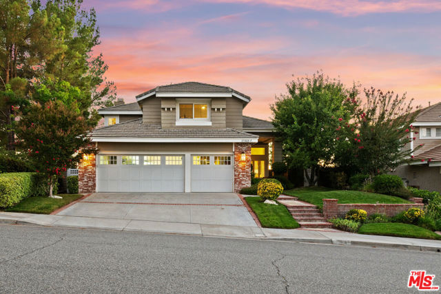 Photo of 27323 Linden Ln