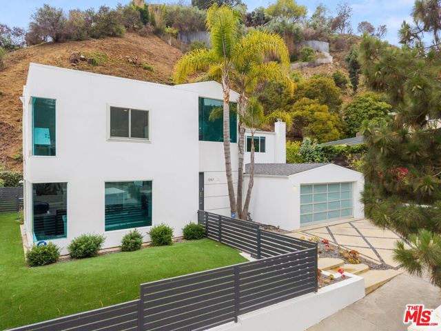 Property photo of 1257 Bienveneda AV