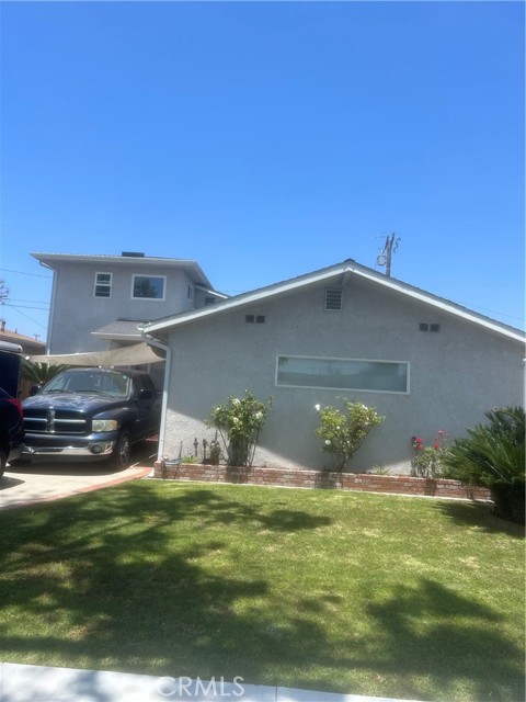 Property photo of 2007 W 180th Place PL