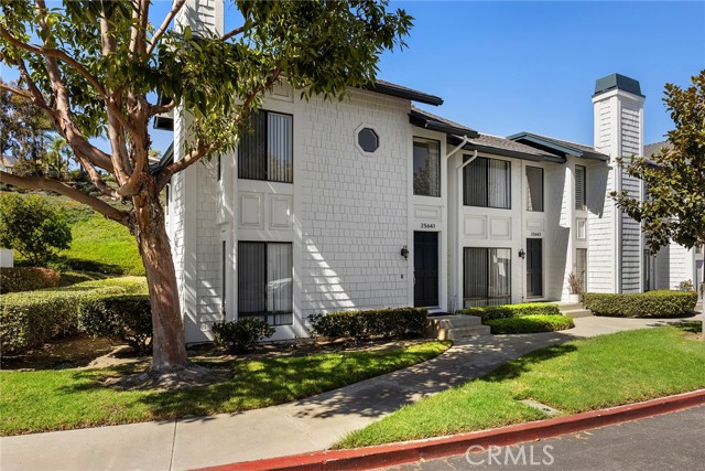 Property photo of 25641 Paseo La Cresta