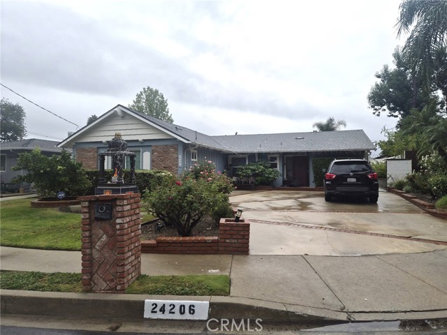 Property photo of 24206 Saint Edens Circle