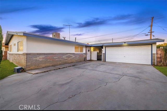 Property photo of 467 E Lingard