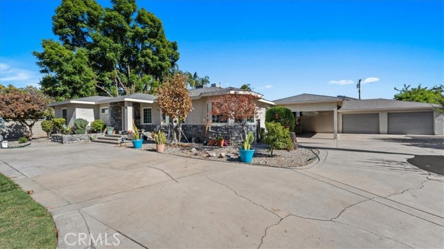 Property photo of 2681 Valencia AV