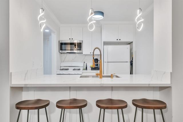 Property photo of 14027 Bayside